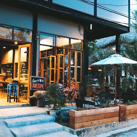 Bloom Cafe & Hostel Koh Lipe Luaran gambar